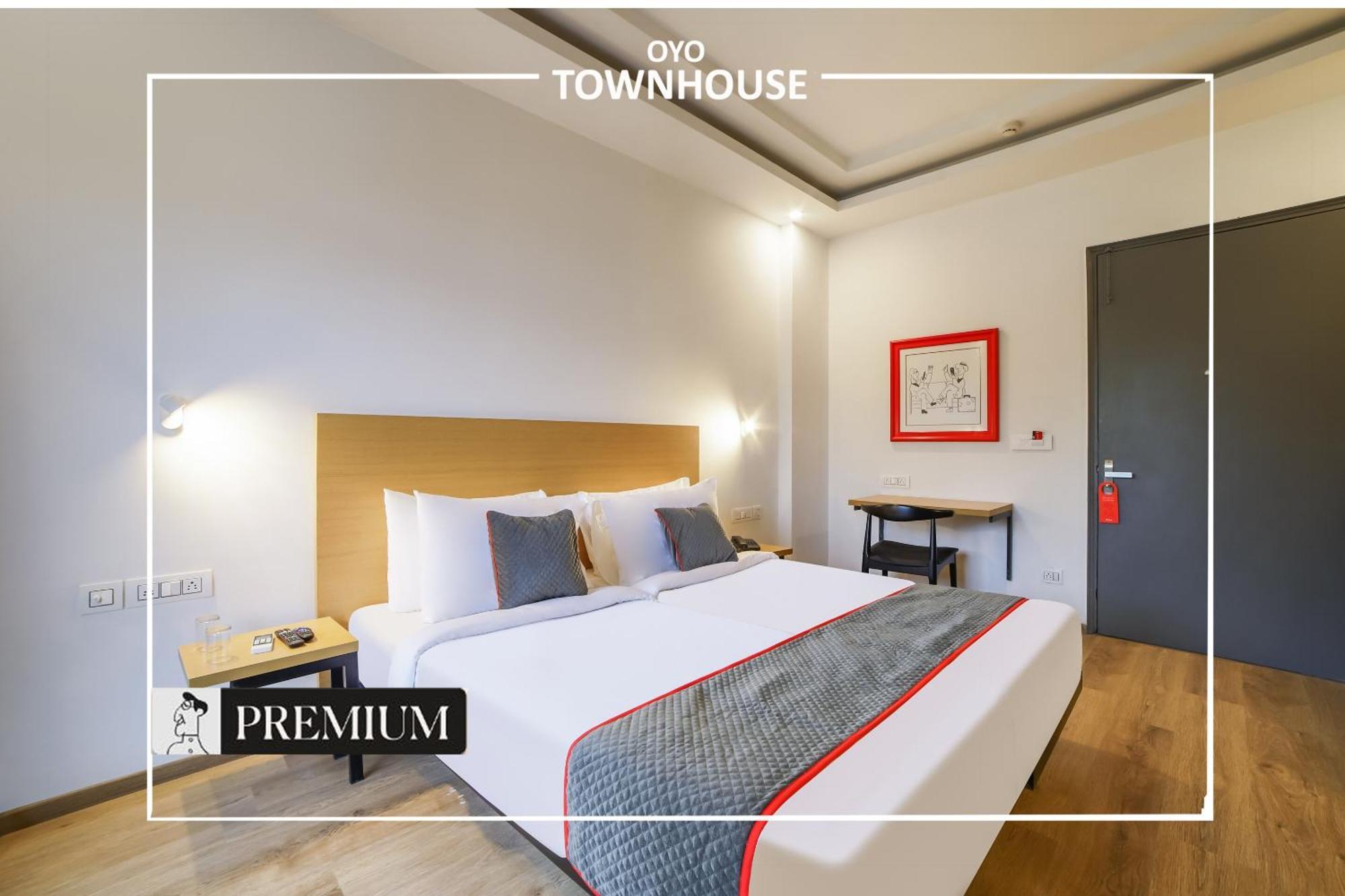 Oyo Townhouse 120 Shushant Lok Gurgaon Exterior foto